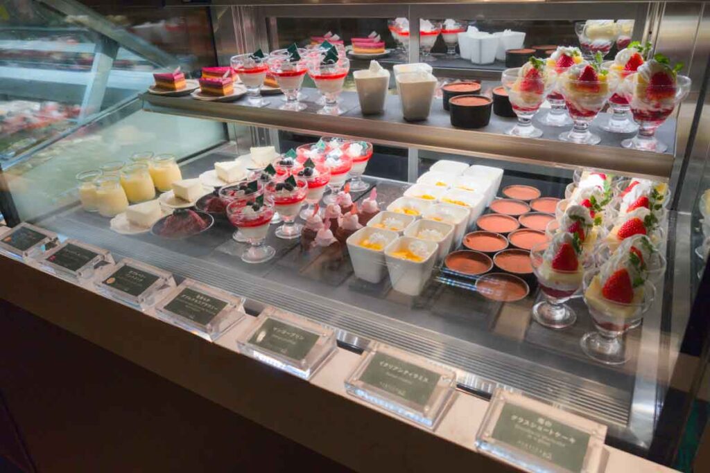 イタリアン リゾート ペルティカ 港北ニュータウン店のスイーツコーナー